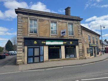Property for Auction in East Anglia - 1B Market Place, Market Deeping, Peterborough, Cambridgeshire PE6 8EA
