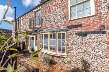 Property for Auction in East Anglia - Blackbird Barn, 50 High Street, Wells-Next-The-Sea, Norfolk NR23 1EN