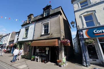 Property for Auction in Cumbria - 16-16a King Street, Ulverston, Cumbria LA12 7DZ