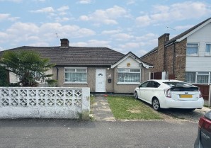 Property for Auction in London - 23 Yeading Gardens, Hayes, Middlesex, UB4 0DL