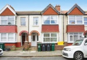 Property for Auction in London - 86 St. Leonards Avenue, Hove, East Sussex, BN3 4QL