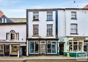 Property for Auction in London - 48 High Street, Kington, Herefordshire, HR5 3BJ