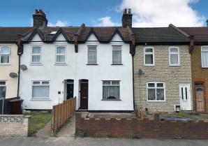 Property for Auction in London - 30 Blewitts Cottages, New Road, Rainham, Essex, RM13 8SL