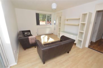 Flat 4 Grove House, 2 Woodland Grove, Leeds , West Yorkshire LS7 4HJ
