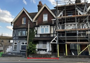 Property for Auction in London - 7 London Road, Strood, Rochester, Medway, ME2 3JA