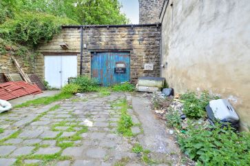 Property for Auction in West Yorkshire - Garage , Queen Street , Morley , Leeds , West Yorkshire LS27 8EG