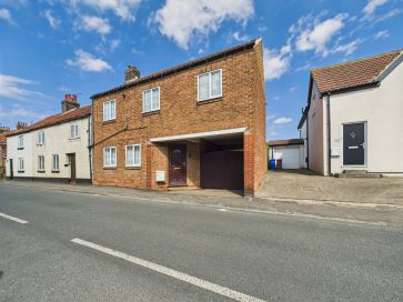 Property for Auction in Hull & East Yorkshire - 27a Tower Street, Flamborough, Bridlington, East Riding of Yorkshire YO15 1PD