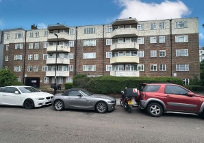 Property for Auction in London - 39 Silchester Court, London Road, Thornton Heath, Surrey, CR7 6HT