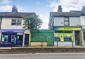 Property for Auction in London - 142 High Street, Rainham, Gillingham, Medway, ME8 8AR