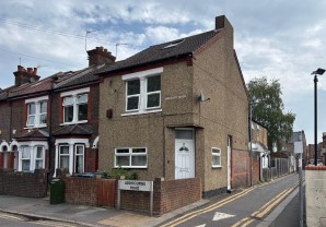Property for Auction in London - 2A Addiscombe Road, Watford, Hertfordshire, WD18 0ND