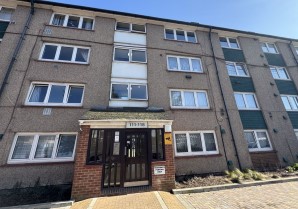 Property for Auction in London - 118 Clements Court, Green Lane, Hounslow, Middlesex, TW4 6EE