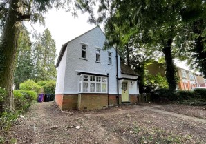Property for Auction in London - 213 Nevells Road, Letchworth Garden City, Hertfordshire, SG6 4TZ