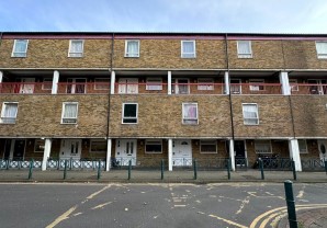 Property for Auction in London - Flat 13 Eynsford House, 9 Lovelinch Close, Bermondsey, London, SE15 1HD