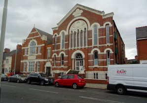 Property for Auction in London - 22 St. Nicholas Apartments, 140B Fosse Road North, Leicester, Leicestershire, LE3 5ER