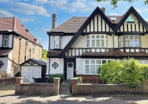 Property for Auction in London - 9 Hart Grove, Ealing, London, W5 3NA
