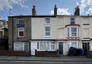 Property for Auction in London - 1 Cambridge Street, Scarborough, North Yorkshire, YO12 7ED