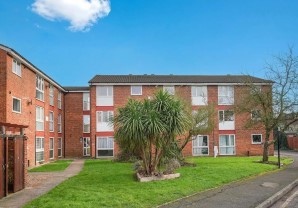 Property for Auction in London - 32 Archery Close, Harrow, Middlesex, HA3 7RT