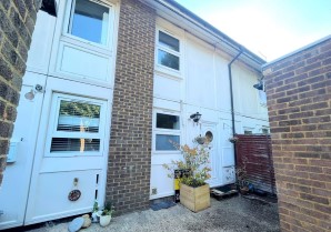 Property for Auction in London - 31 Thirlmere Gardens, Northwood, Middlesex, HA6 2RX