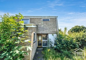 Property for Auction in London - 422 Grace Way, Stevenage, Hertfordshire, SG1 5AS
