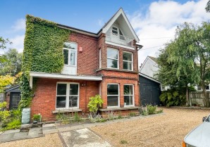 Property for Auction in London - 363 Ditchling Road, Brighton, East Sussex, BN1 6JU