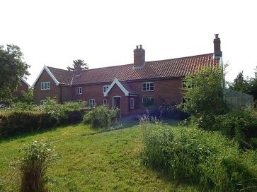 Property for Auction in East Anglia - Lemon Cottage, Suton Street, Suton, Wymondham, Norfolk NR18 9JJ