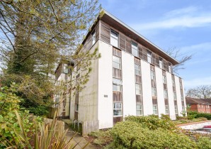 Property for Auction in Sussex & Hampshire - Flat 12 Orchard House, Sparkford Road, Winchester, Hampshire, SO22 4NW