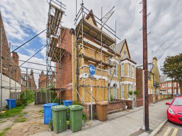 Property for Auction in Hull & East Yorkshire - 2b St. Georges Avenue, Bridlington, East Riding of Yorkshire YO15 2ED