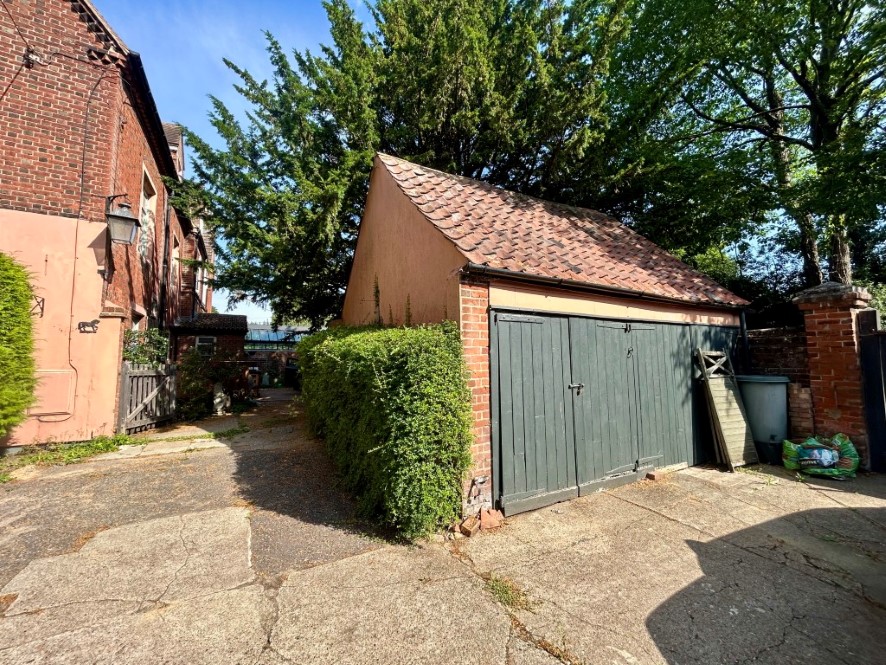 Lot Image