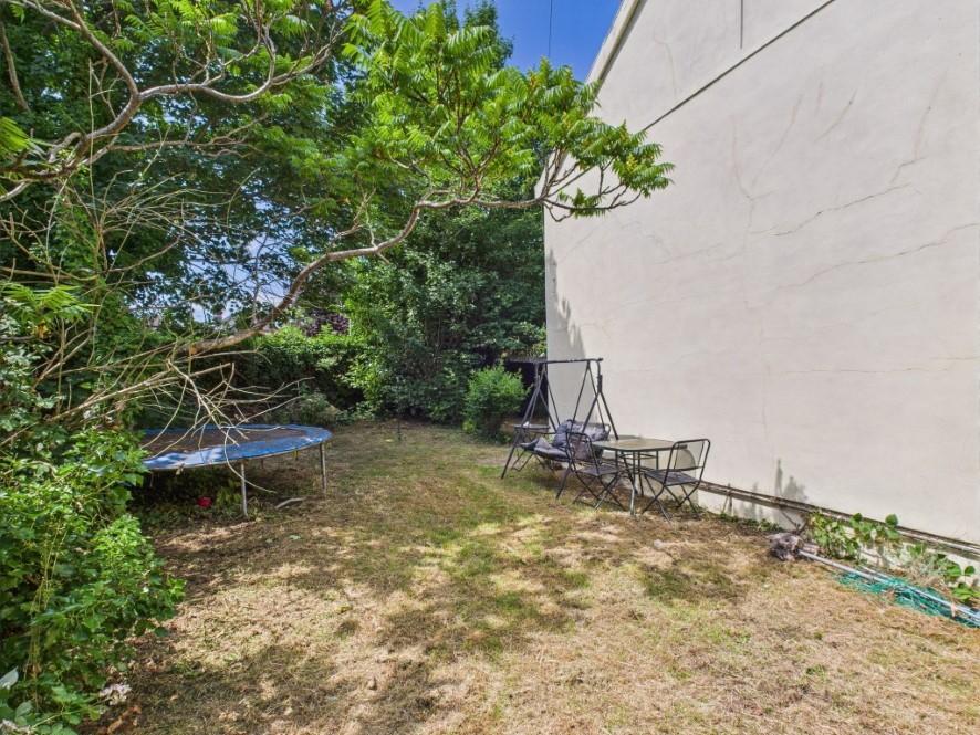 Lot Image