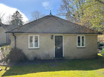 Property for Auction in South West - 7 Dorchester Close, Headington, Oxford, Oxfordshire OX3 8SS