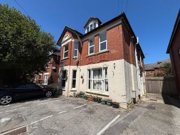 Property for Auction in South West - Flat 4, 38 Hamilton Road, Bournemouth, Dorset BH1 4EH