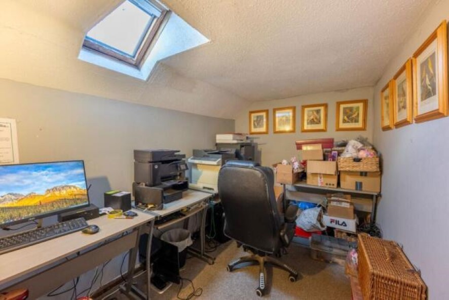 Lot Image