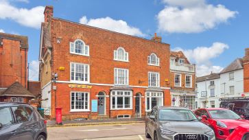 Property for Auction in Bedfordshire and Buckinghamshire - 23 Market Square, Winslow, Buckingham, Buckinghamshire MK18 3AB