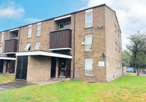 Property for Auction in London - 225 Bourne Avenue, Hayes, Middlesex, UB3 1RP