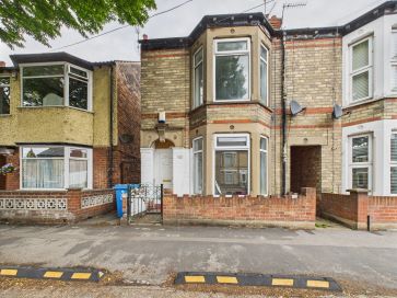 Property for Auction in Hull & East Yorkshire - 104 Goddard Avenue, Hull, East Riding of Yorkshire HU5 2BA