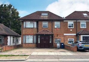Property for Auction in London - 92 Hillside Gardens, Edgware, Middlesex, HA8 8HD