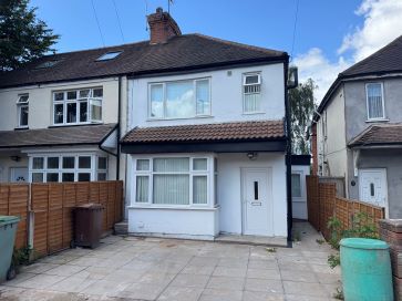 Property for Auction in Birmingham - 5 Follyhouse Lane, Walsall, West Midlands WS1 3EL