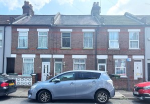 Property for Auction in London - 53 Malvern Road, Luton, Bedfordshire, LU1 1LG