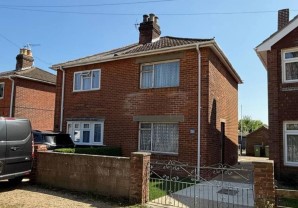 Property for Auction in London - 20 Panwell Road, Southampton, Hampshire, SO18 6BJ