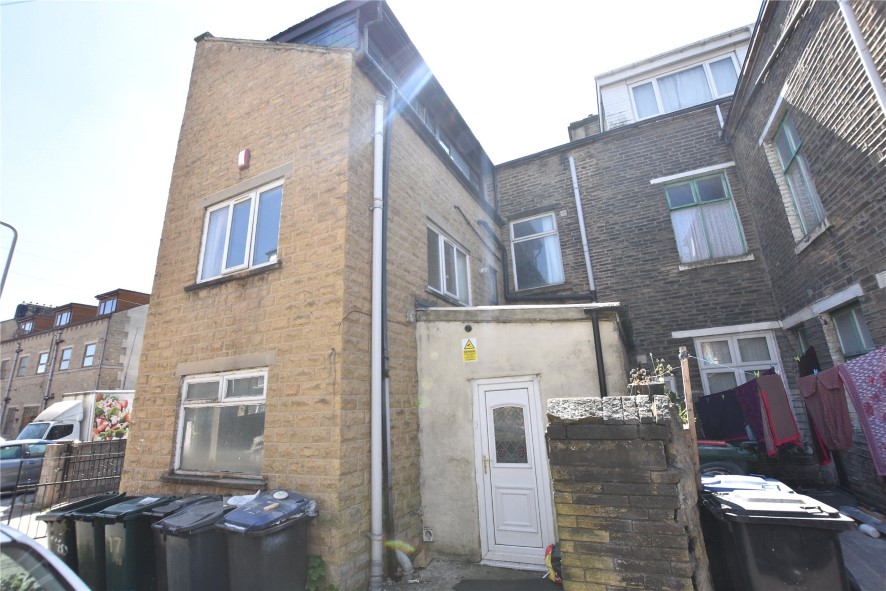 17/17a Cross Road, Bradford, West Yorkshire BD8 8QN