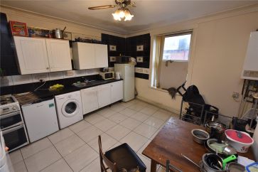 36 Autumn Avenue, Leeds , West Yorkshire LS6 1RE