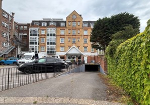 Property for Auction in Sussex & Hampshire - Flat 18 Hamilton Court, Ashby Place, Southsea, Hampshire, PO5 3NP