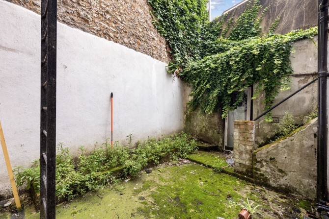 Lot Image