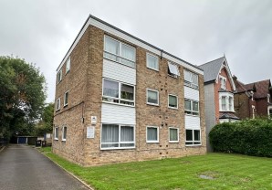 Property for Auction in London - Flat 2 Westleigh Court, 28 Birdhurst Road, South Croydon, Surrey, CR2 7EA