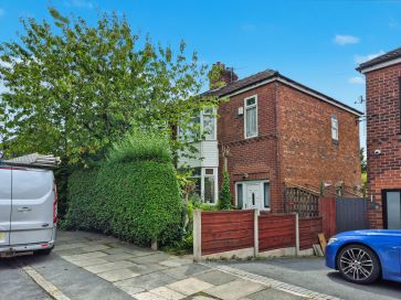Property for Auction in Manchester - 34 Mossway, Middleton, M24 1NS