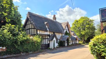 Property for Auction in Bedfordshire and Buckinghamshire - 9 South End, Milton Bryan, Milton Keynes, Buckinghamshire MK17 9HS