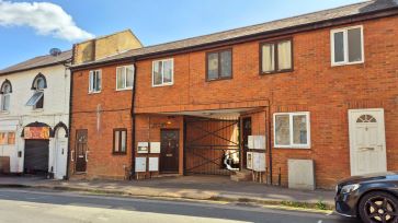 Property for Auction in Bedfordshire and Buckinghamshire - 19 Collingdon Street, Luton, Bedfordshire LU1 1RT