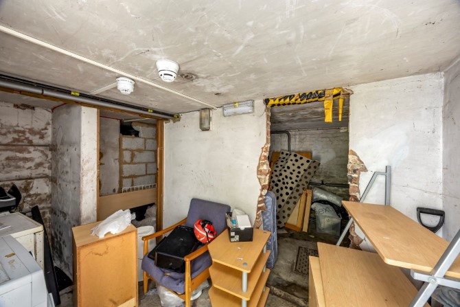 Lot Image