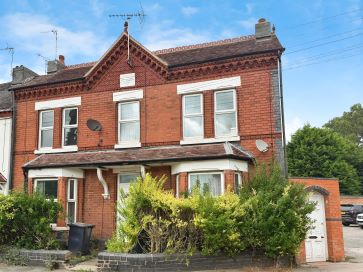 Property for Auction in Coventry & Warwickshire - 32 & 32A, Pool Bank Street, Nuneaton, Warwickshire CV11 5DB