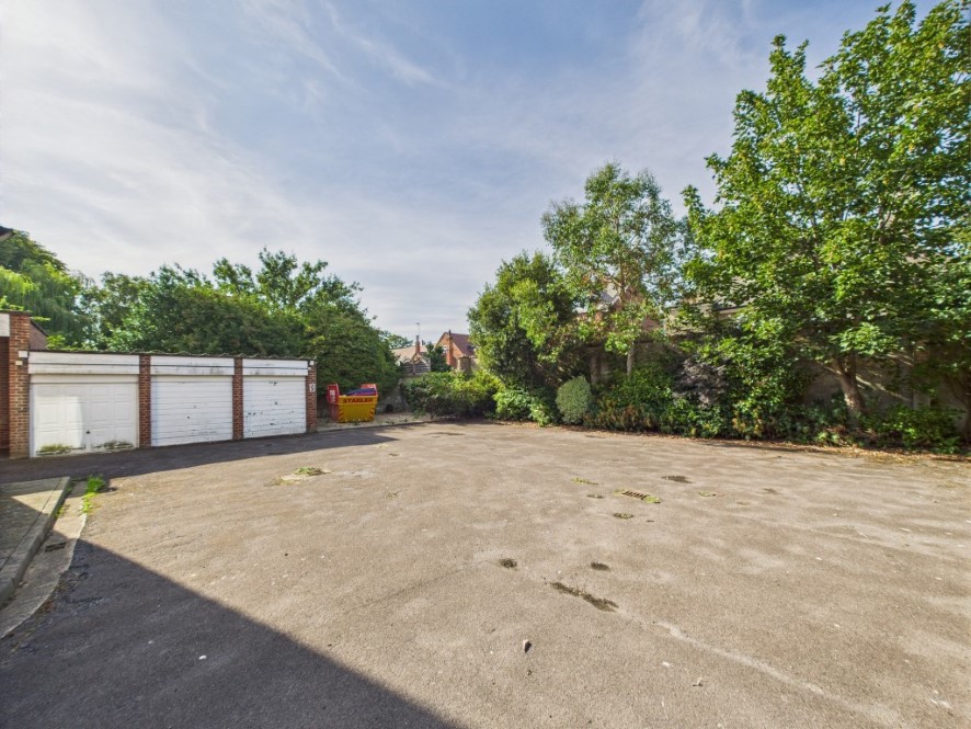 Lot Image